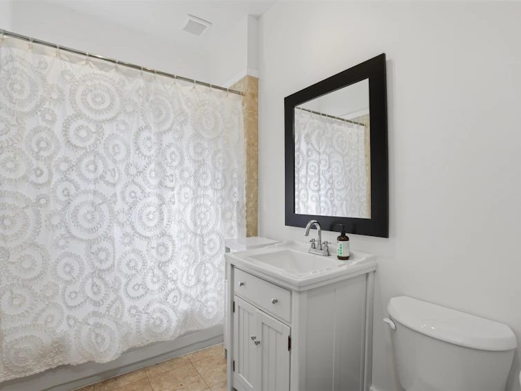 3350 W 3rd Avenue, Vancouver, BC, V6R 1L4 - 10