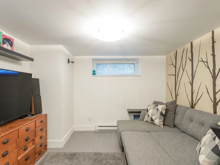4219 Graveley Street, Burnaby, BC, V5C 3T7 - 22