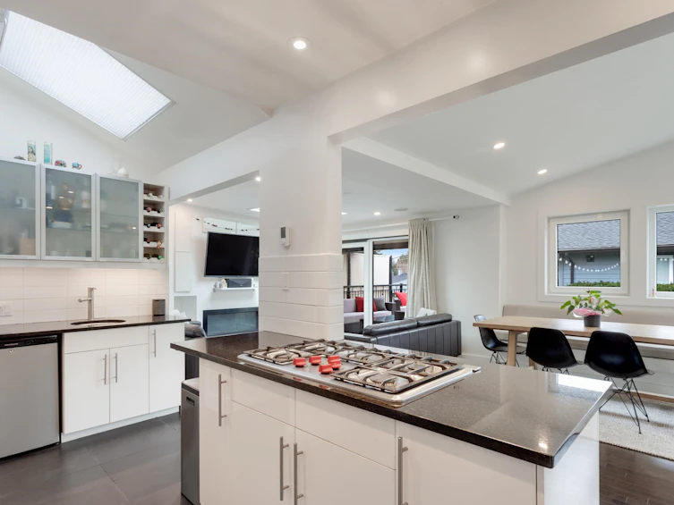 4219 Graveley Street, Burnaby, BC, V5C 3T7 - 5