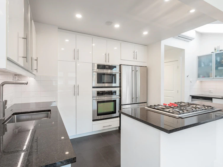 4219 Graveley Street, Burnaby, BC, V5C 3T7 - 6