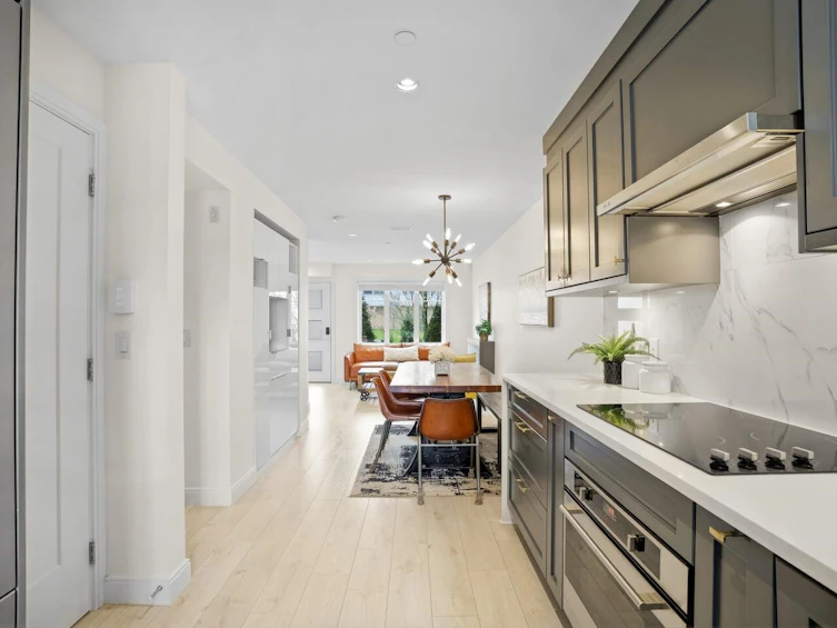 2468 St. Catherines Street, Vancouver, BC, V5T 0H4 - 12