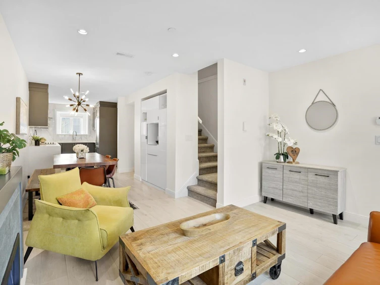 2468 St. Catherines Street, Vancouver, BC, V5T 0H4