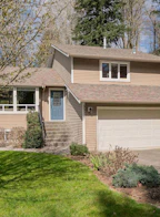 35327 Sandy Hill Crescent