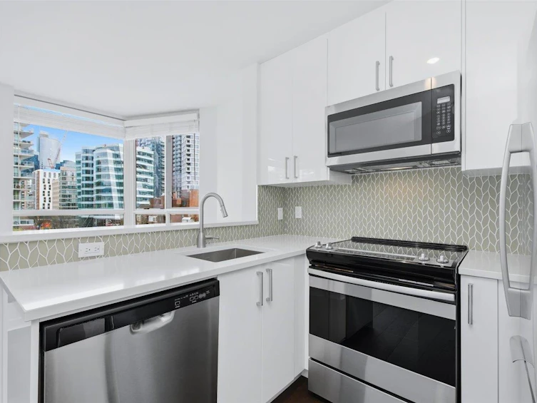 1107-1003 Pacific Street, Vancouver, BC, V6E 4P2 - 14