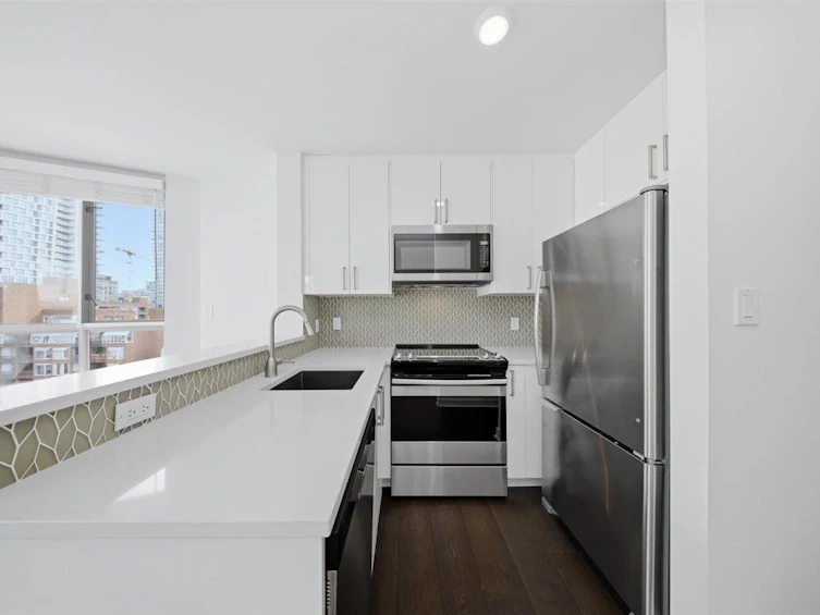 1107-1003 Pacific Street, Vancouver, BC, V6E 4P2 - 11