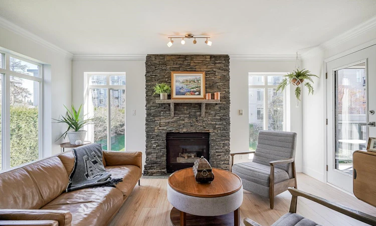 208-32075 George Ferguson Way