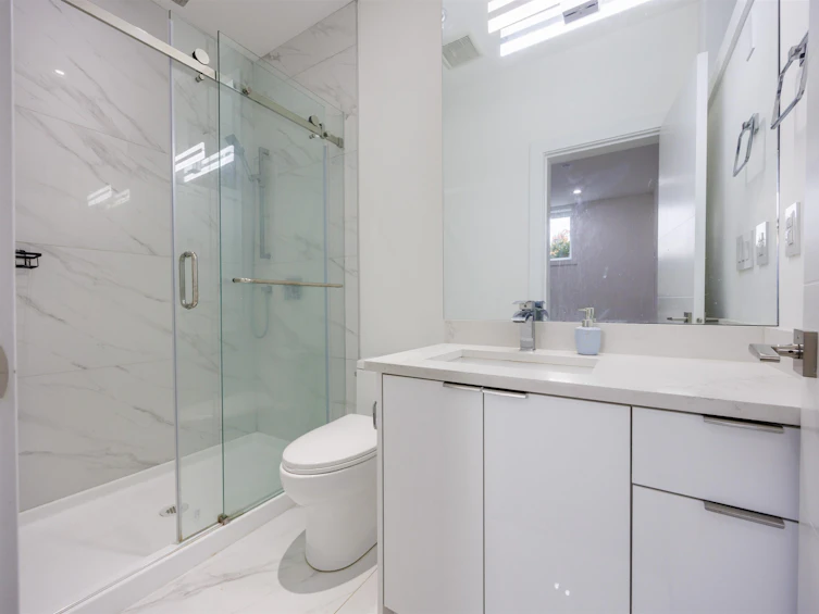 8475 12th Avenue, Burnaby, BC, V3N 2L8 - 26