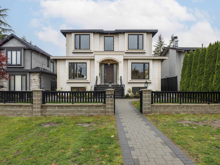 8475 12th Avenue, Burnaby, BC, V3N 2L8