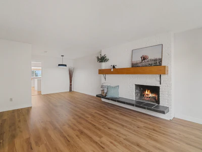 1431 Elinor Crescent - 3