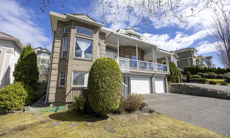 2551 Sapphire Place