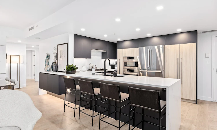 1604-1205 W Hastings Street