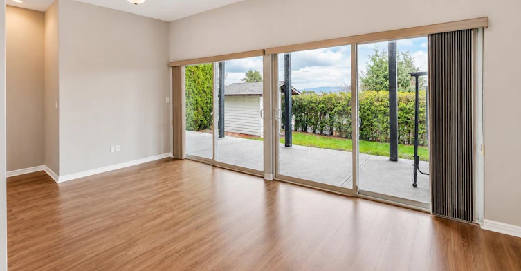14748 Upper Roper Avenue, Surrey, BC, V4B 2C9 - 10