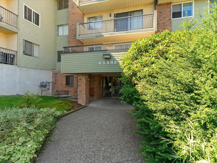108-45598 Mcintosh Drive, Chilliwack, BC, V2P 7J3 - 2