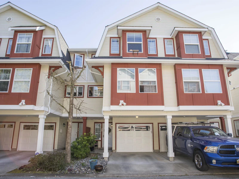 10 - 11490 232nd Street, Maple Ridge BC V2X 3P1