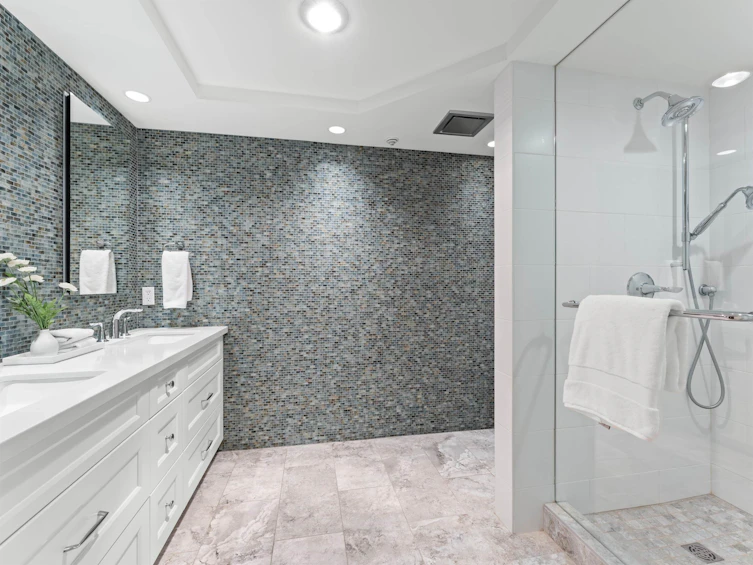 107-3690 Banff Court, North Vancouver, BC, V7H 2Y7 - 18