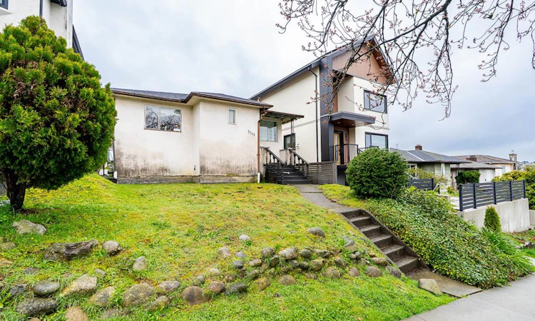 3163 Rupert Street