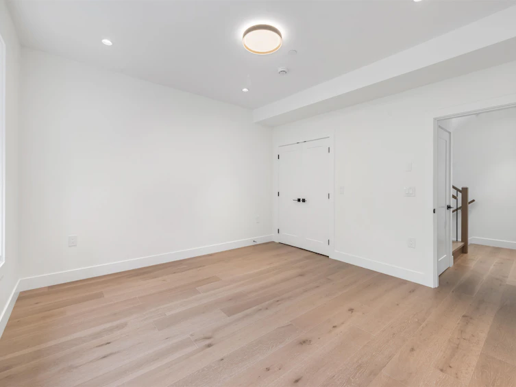1-878 E 37 Avenue, Vancouver, BC, V5W 1G2 - 25