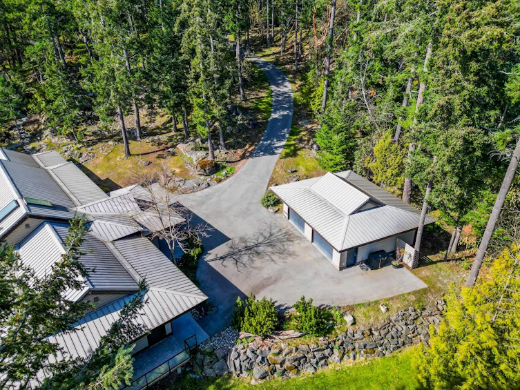 1369 Mackinnon Road, Pender Island, BC, V0N 2M1 - 3