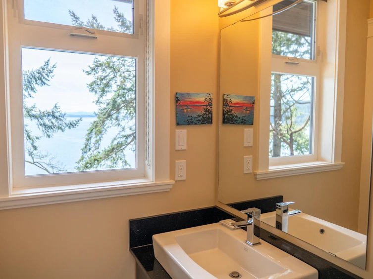 1369 Mackinnon Road, Pender Island, BC, V0N 2M1 - 21