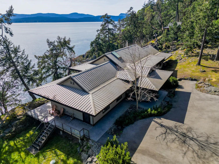 1369 Mackinnon Road, Pender Island, BC, V0N 2M1 - 4