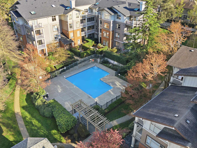 2039 W 33rd Avenue, Vancouver, BC, V6M 1B6 - 33