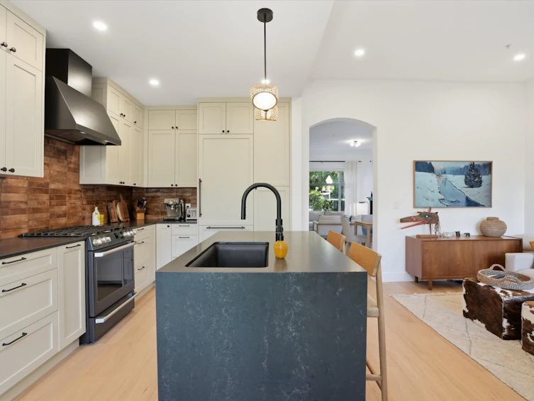 2039 W 33rd Avenue, Vancouver, BC, V6M 1B6 - 16