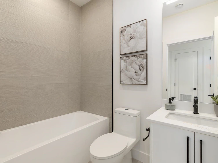 1-3506 E Pender Street, Vancouver, BC, V5K 2E3 - 17