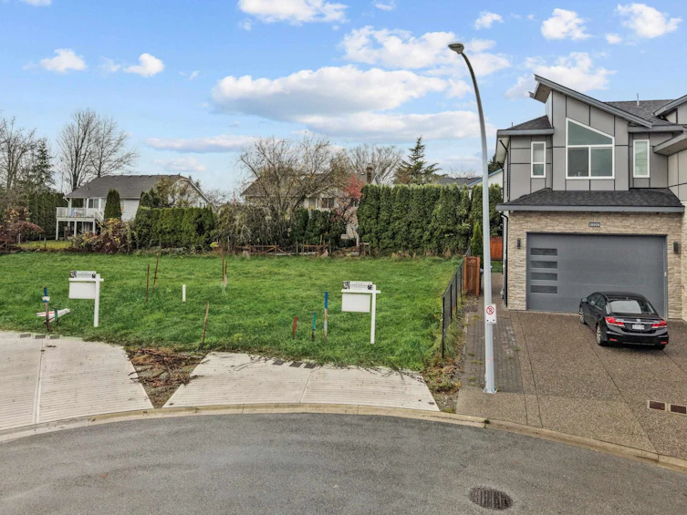 18916 62 Avenue, Surrey, BC, V3S 8A3 - 8