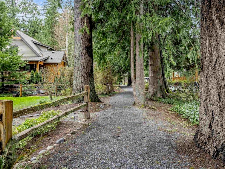 1862 Blackberry Lane, Cultus Lake, BC, V2R 0E1 - 36