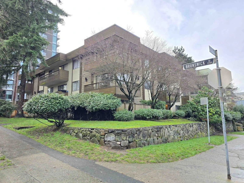 207 - 350 E 5th Avenue, Vancouver BC V5T 1H4
