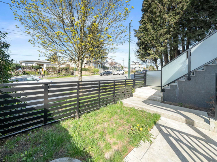 1548 E 41st Avenue, Vancouver, BC, V5P 1K2 - 11