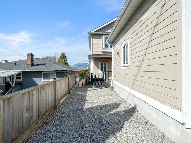 1548 E 41st Avenue, Vancouver, BC, V5P 1K2 - 5