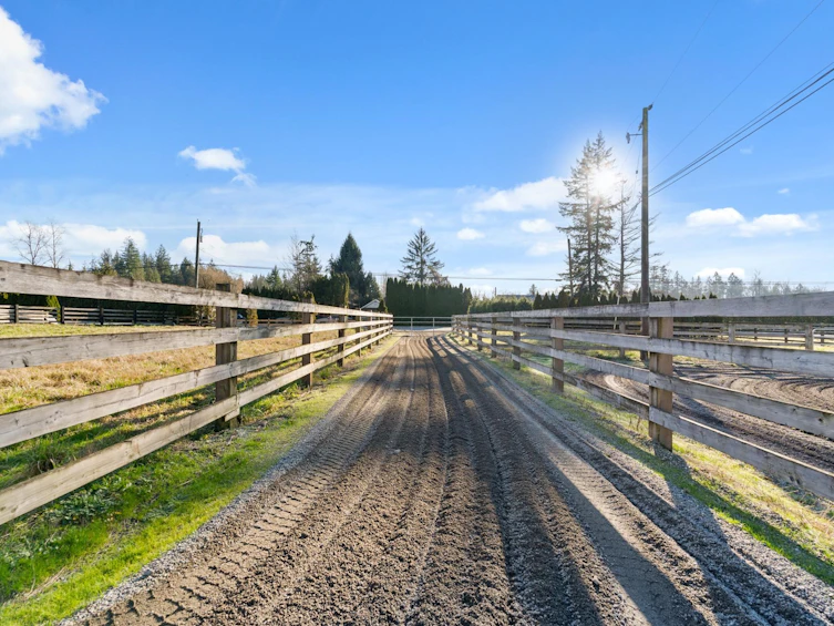 22015 40 Avenue, Langley, BC, V2Z 1N7 - 30