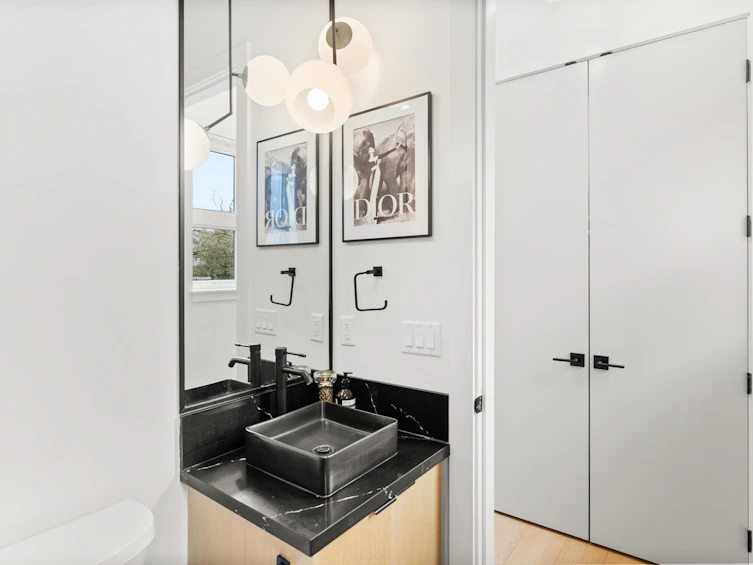 3123 W 16th Avenue, Vancouver, BC, V6K 3C9 - 20