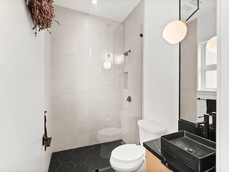 3123 W 16th Avenue, Vancouver, BC, V6K 3C9 - 19
