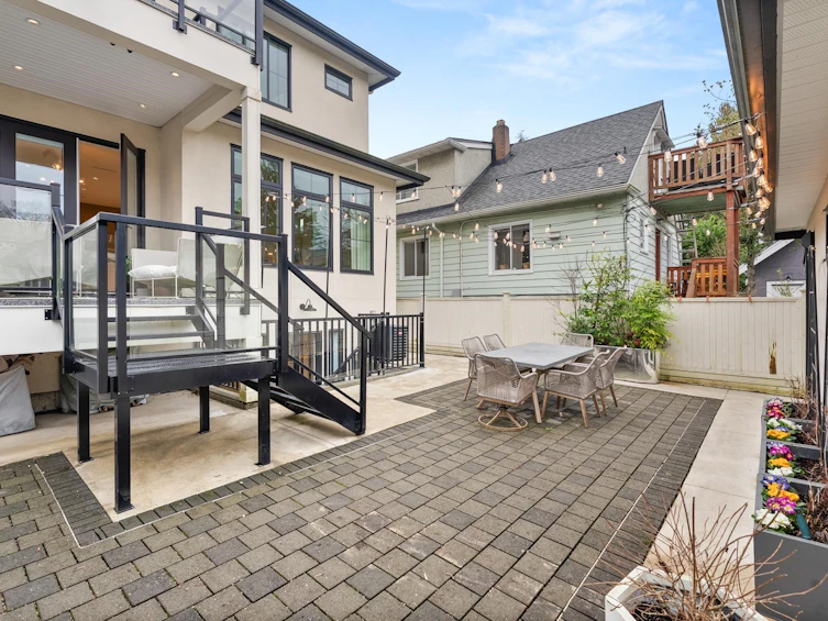 3123 W 16th Avenue, Vancouver, BC, V6K 3C9 - 15