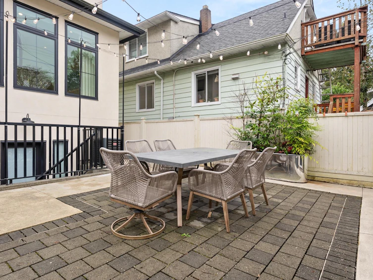 3123 W 16th Avenue, Vancouver, BC, V6K 3C9 - 16