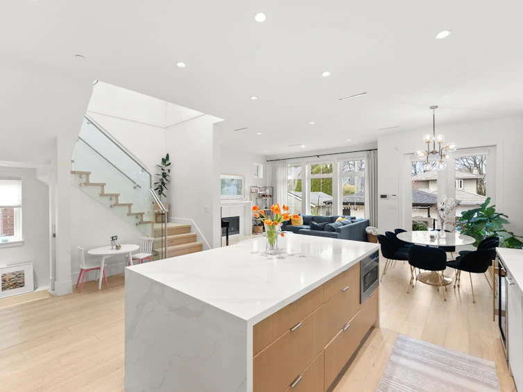 3123 W 16th Avenue, Vancouver, BC, V6K 3C9 - 12