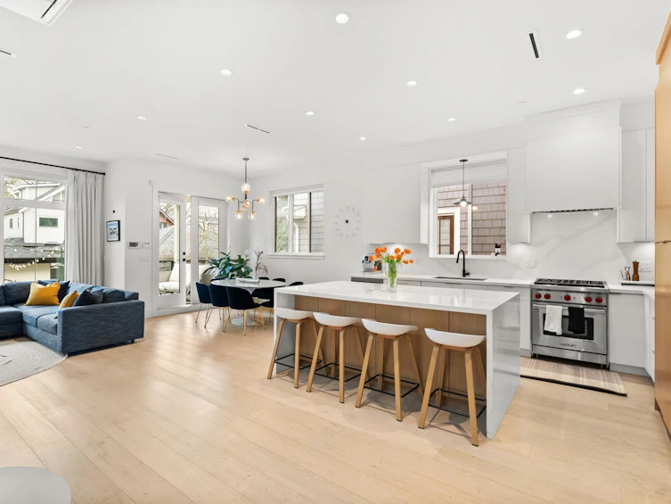 3123 W 16th Avenue, Vancouver, BC, V6K 3C9 - 4