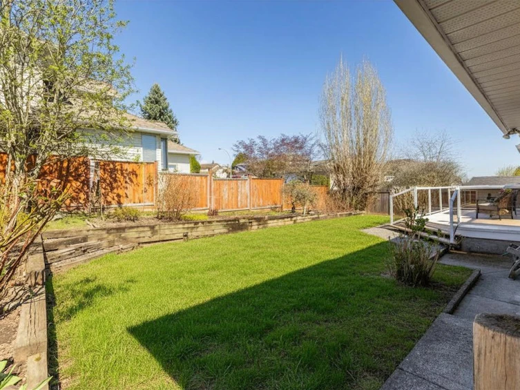 19091 61a Avenue, Surrey, BC, V3S 8C8 - 38