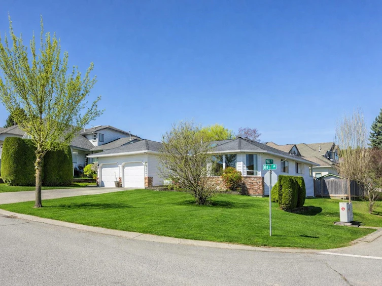 19091 61a Avenue, Surrey, BC, V3S 8C8 - 3