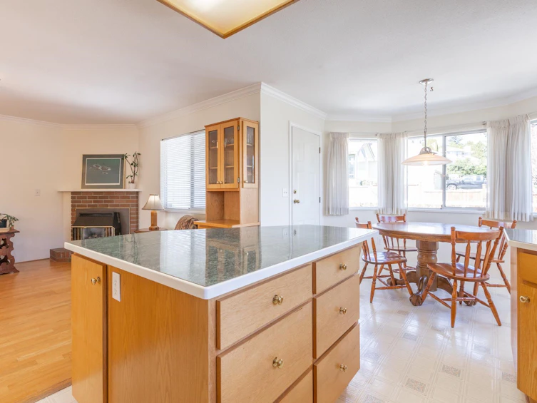19091 61a Avenue, Surrey, BC, V3S 8C8 - 16