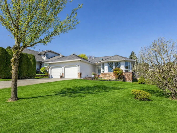 19091 61a Avenue, Surrey, BC, V3S 8C8 - 2