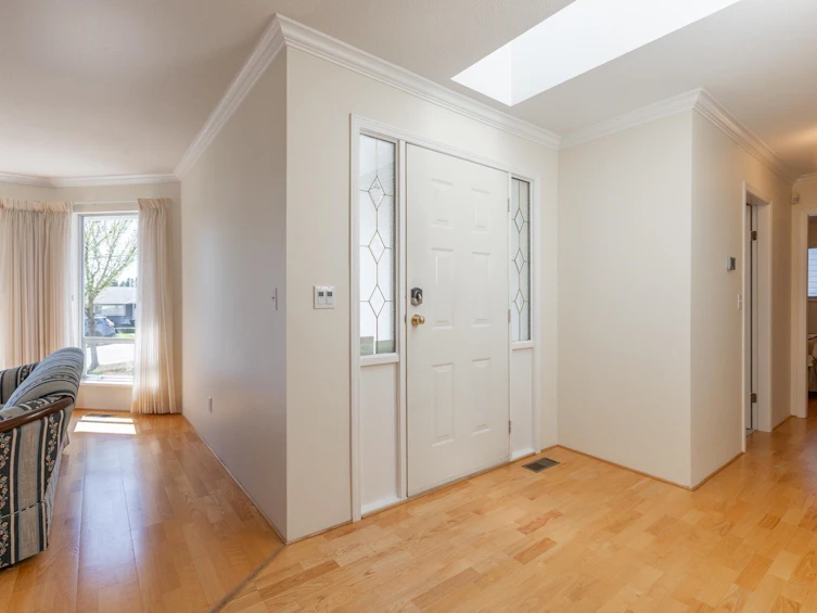 19091 61a Avenue, Surrey, BC, V3S 8C8 - 4