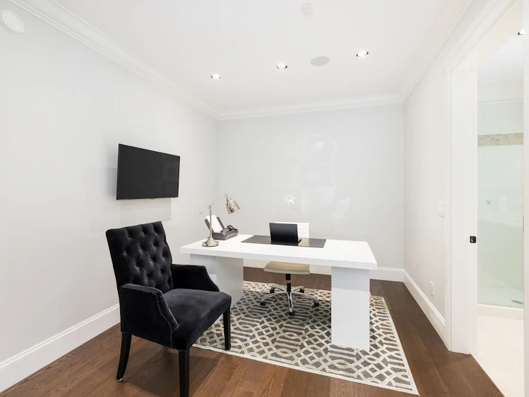 3850 St. Marys Avenue, North Vancouver, BC, V7N 1Y1 - 9