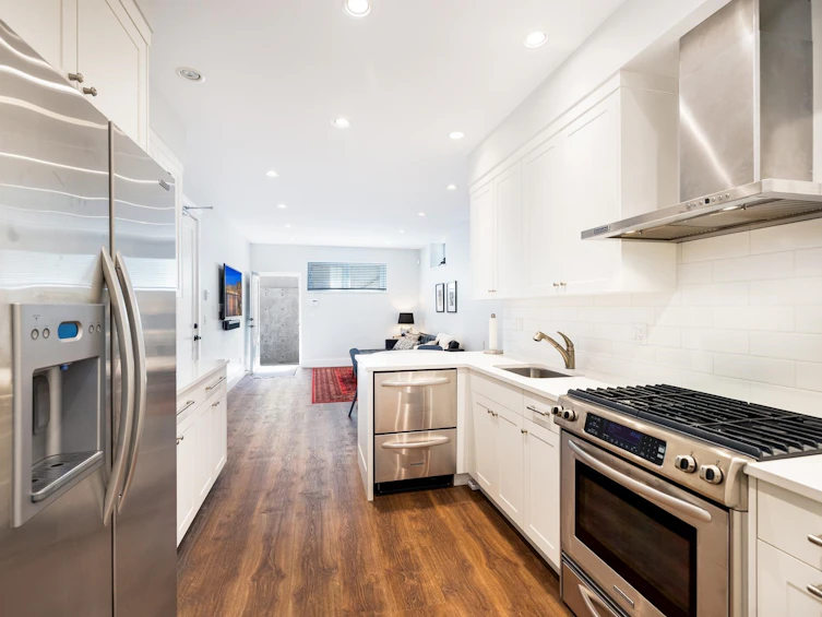 3850 St. Marys Avenue, North Vancouver, BC, V7N 1Y1 - 33