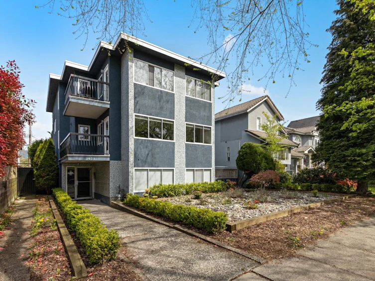 1923 Parker Street, Vancouver, BC, V5L 2L2