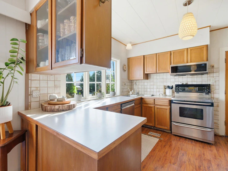 487 Roslyn Boulevard, North Vancouver, BC, V7G 1P1 - 16