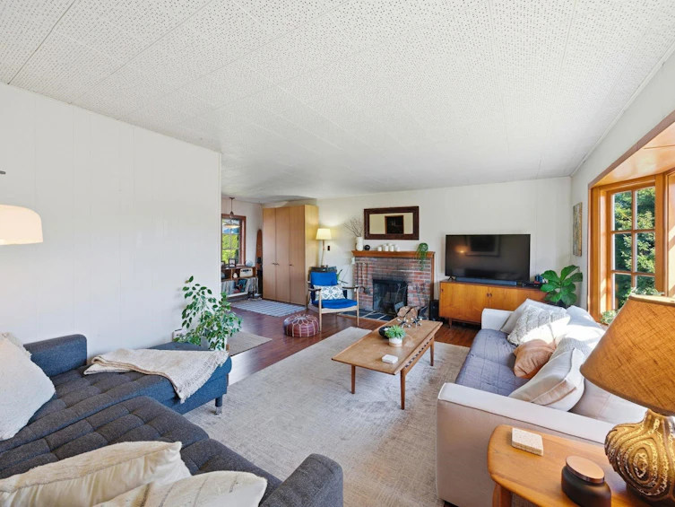 487 Roslyn Boulevard, North Vancouver, BC, V7G 1P1 - 8