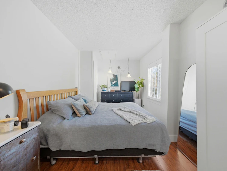 487 Roslyn Boulevard, North Vancouver, BC, V7G 1P1 - 19